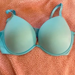 Light blue pink victoria secrets super push-up bra. Size 38c